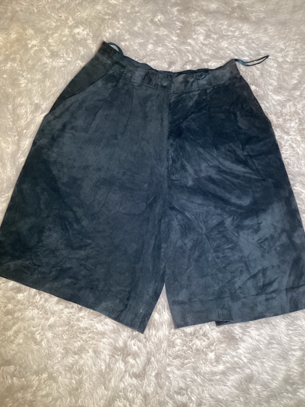 Evan Davies vintage women’s Deep green Classic Suede High-Waist Shorts size 6